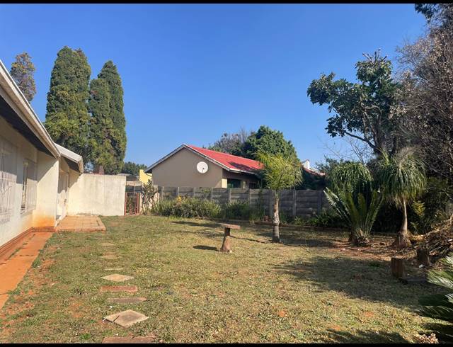 3 BEDROOM HOUSE FOR SALE IN BIRCH ACRES